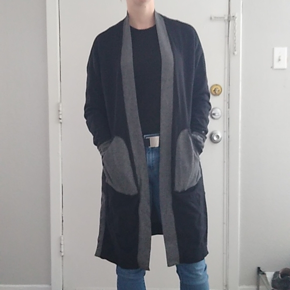 Ably Apparel Grace Cardigan Size Medium - Picture 3 of 10